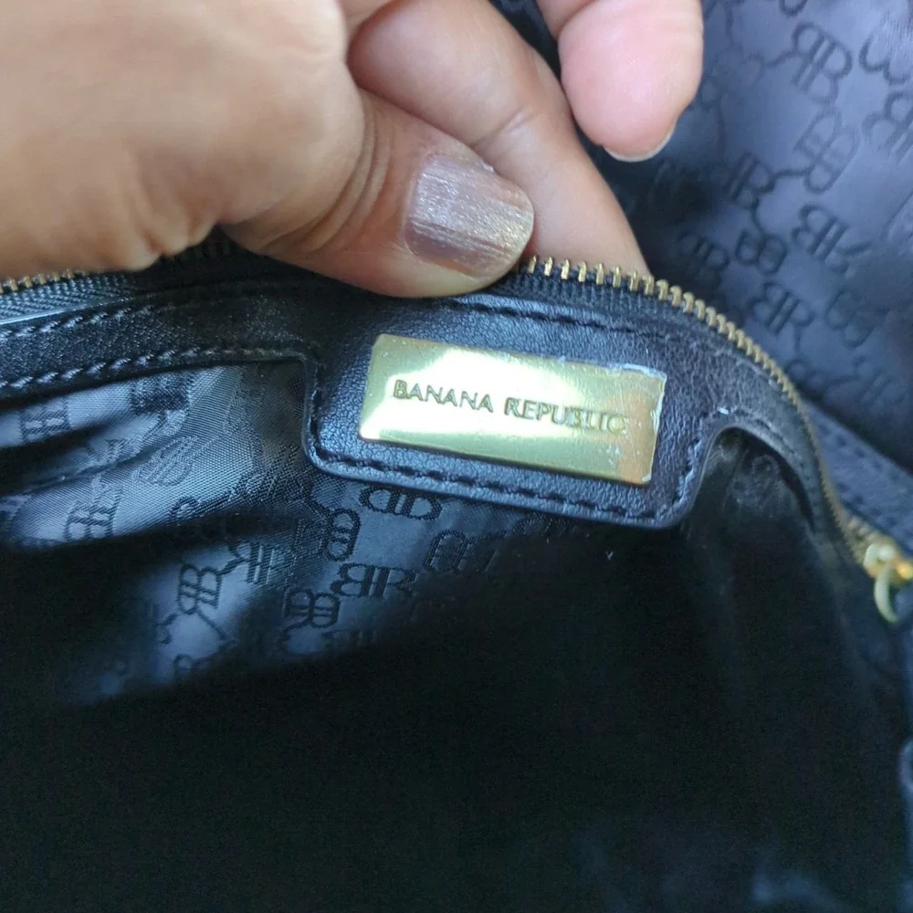 Banana Republic Vintage Black Leather Bag - Picture 9 of 12